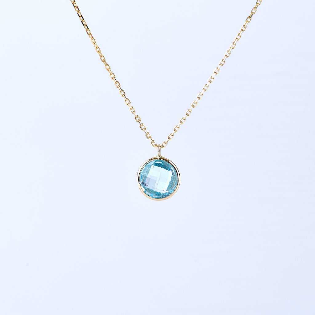 Blue Topaz and Yellow Gold Pendant